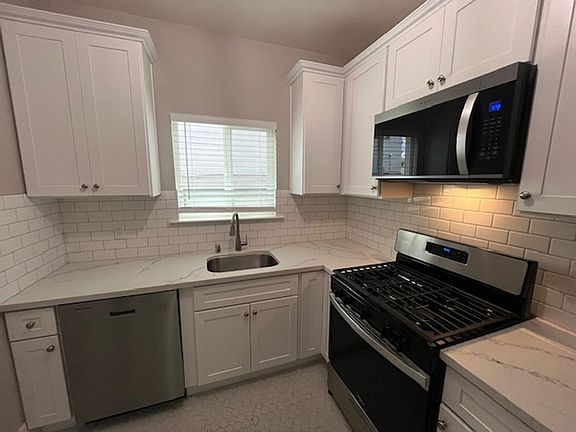 4th image of 716 E Santa Clara St APT 4