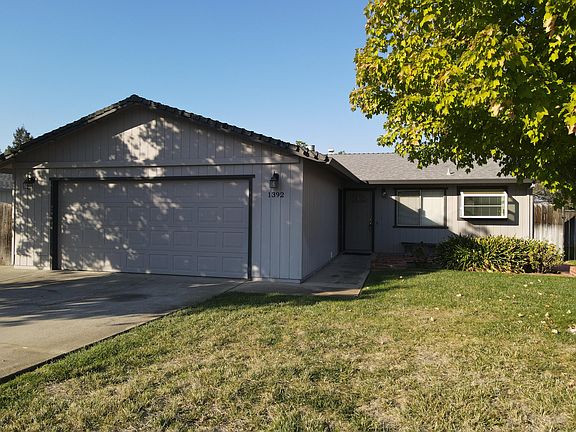 2nd image of 1392 Whistling Dr