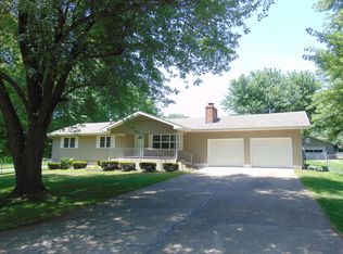 203 E Cleveland Ave, Walnut Grove, MO 65770