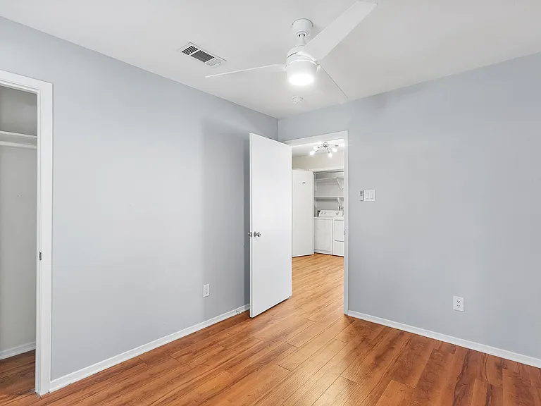 1208 Hillyer St — Photo 12