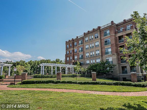 3rd image of 680 Watermans Dr APT 202