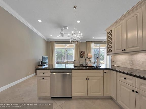 5th image of 5167 Ventura Dr