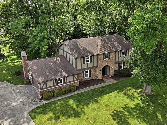 2nd image of 316 Beacon Ct