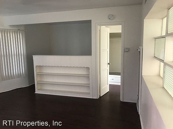 4th image of 5632 1/2 Edgemar Ave #8175045