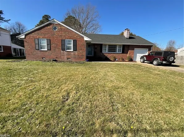 27 Hodges Dr, Hampton, VA 23666