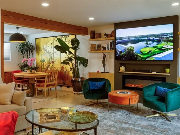 18550 Hatteras St Unit 48, Tarzana, CA 91356