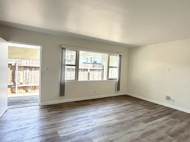 1119 N Genesee Ave #3 — Photo 3