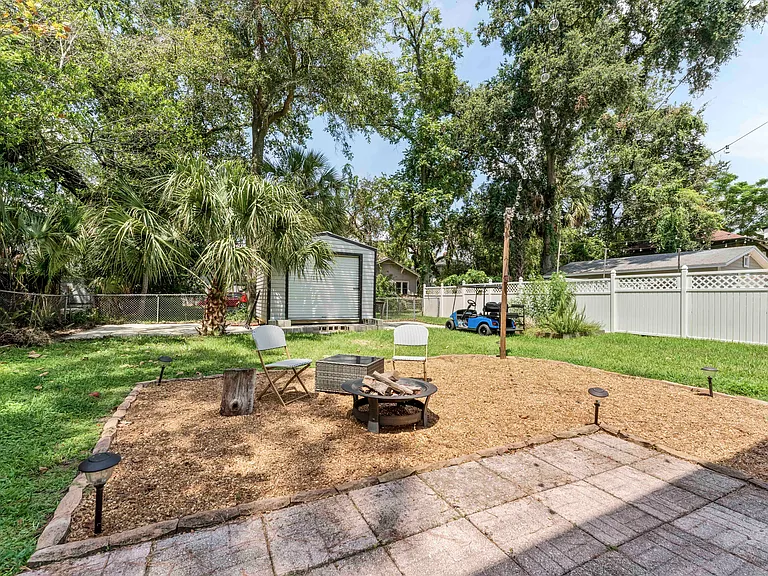 2647 Forbes St — Photo 37