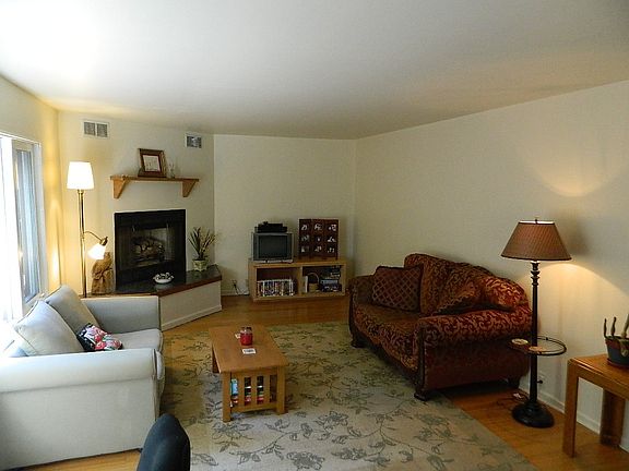 3rd image of 12719 10th Ave NE