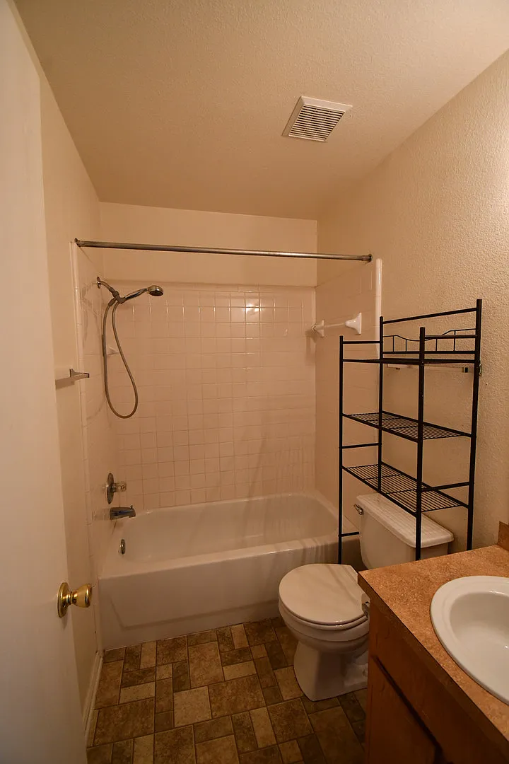 4003 Doraine Court — Photo 4