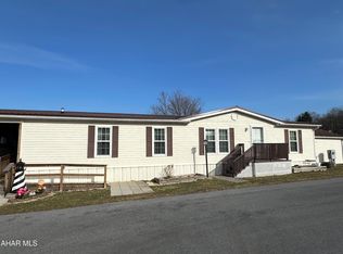 506 Earnhardt Dr, Altoona, PA