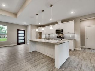 4800 Honeysuckle Dr, Balch Springs, TX 75180