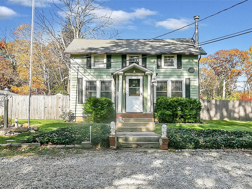 169 Smith Road, Ronkonkoma, NY 11779 Zillow