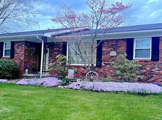 129 Mountain View Dr, Berea, KY 40403