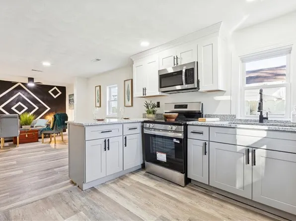 204 Bute St, Suffolk, VA 23434