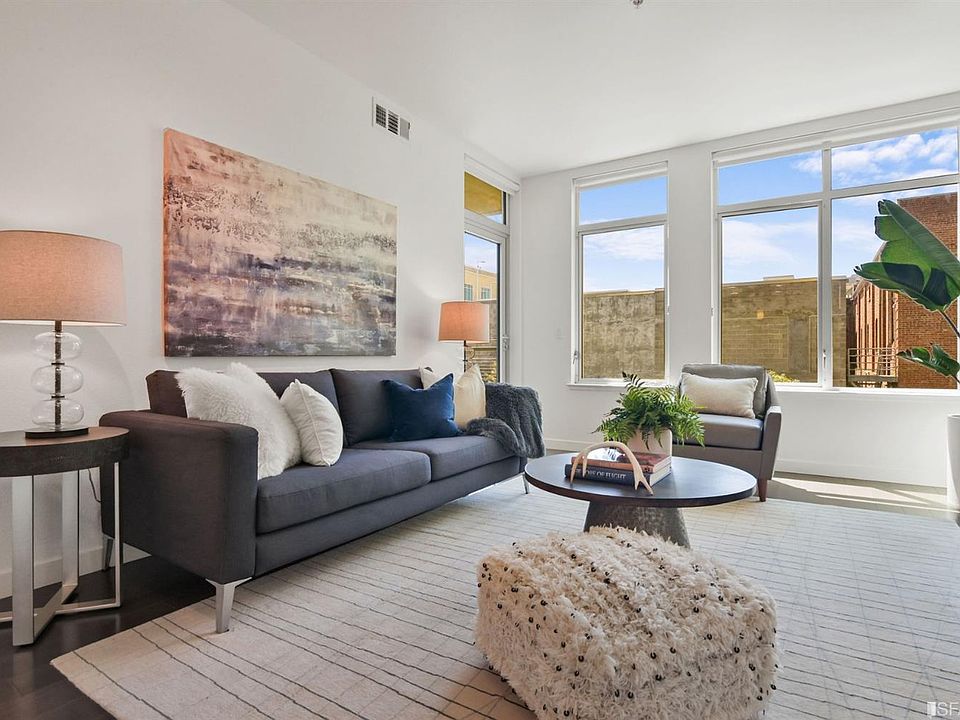 1st image of 2655 Bush St #314