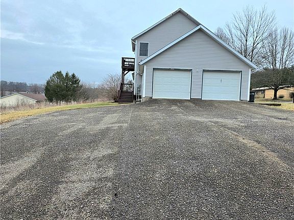 5th image of 141 Meadowpark Dr