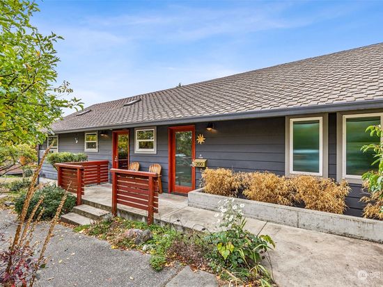 200 NW Bowdoin Place, Seattle, WA 98107