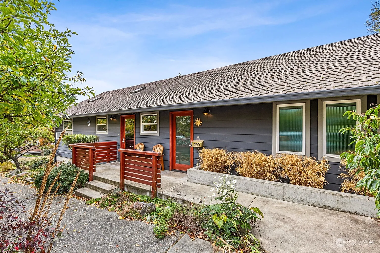 200 NW Bowdoin Place photo 1