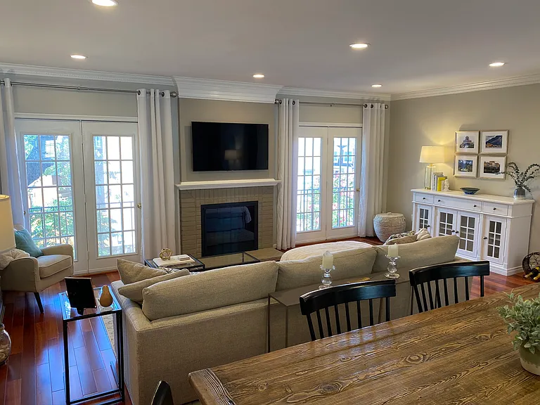 216 Gretna Green Ct — Photo 9