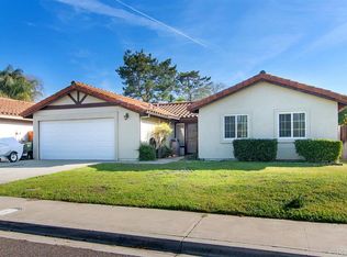 9445 Calle Del Lago, Santee, CA 92071