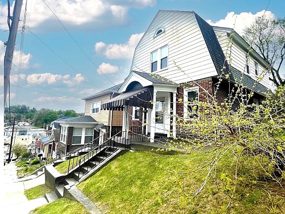 2nd image of 2424 Vodeli St