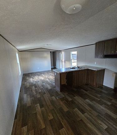 5th image of 4001 Hillsboro Dr