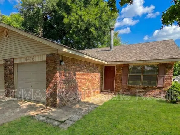 4416 W Acoma St, Fayetteville, AR 72704