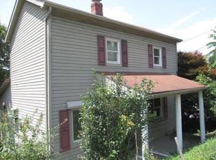 810 Brownstown Rd, North Huntingdon, PA 15642