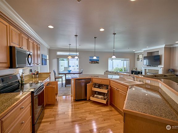 5th image of 1301 67th Street SE #13A