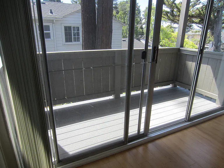 Addison Apartments — Photo 4