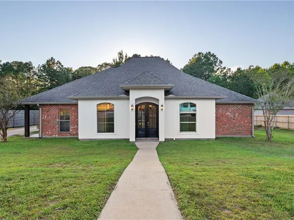 5001 Legacy Loop, Pineville, LA 71360