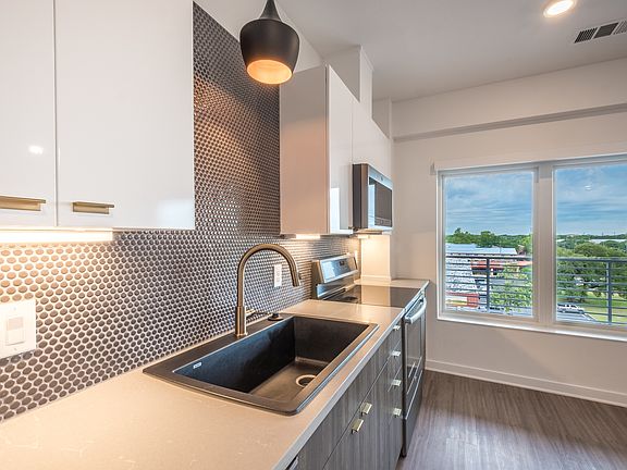 4th image of 4361 S Congress Ave Unit 509