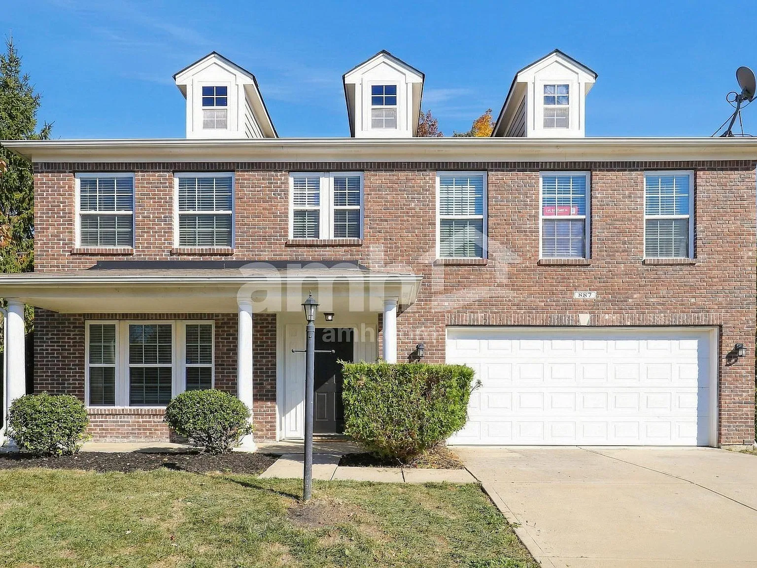 4 bed, 2.5 bath, 2336 sqft, $2,375 — Photo 1