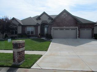 1015 Morgan Meadow Dr, Wentzville, MO 63385