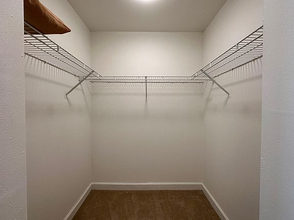 walk in closet