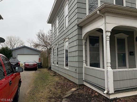 4th image of 117 E Main St