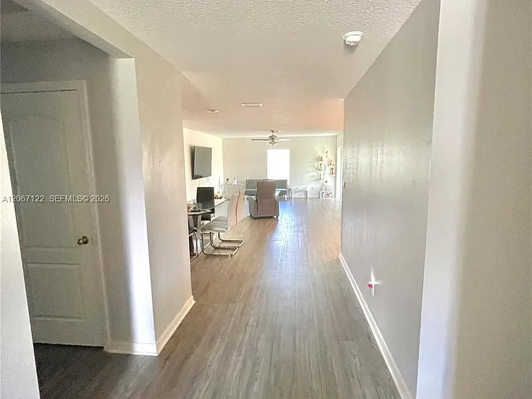 3902 SW Brunswick St — Photo 3
