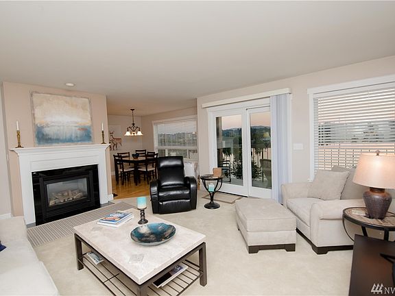 3rd image of 920 E Bay Dr NE APT 2C202