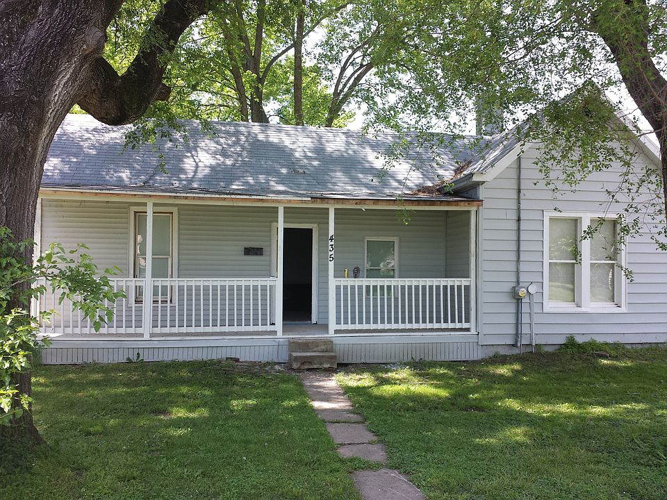 1st image of 435 Hooker St