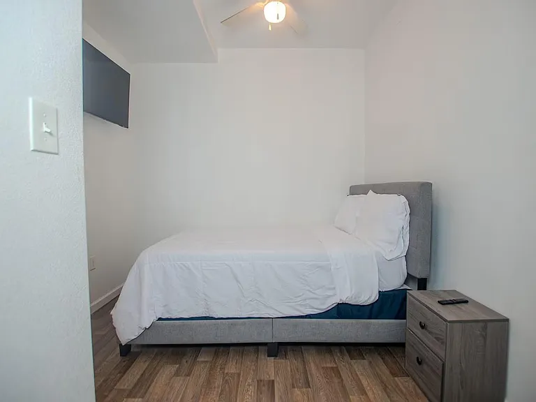 3112 Clay St — Photo 13