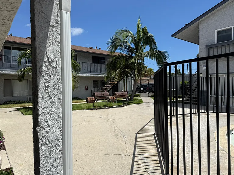 2890 E Artesia Blvd #39 — Photo 15