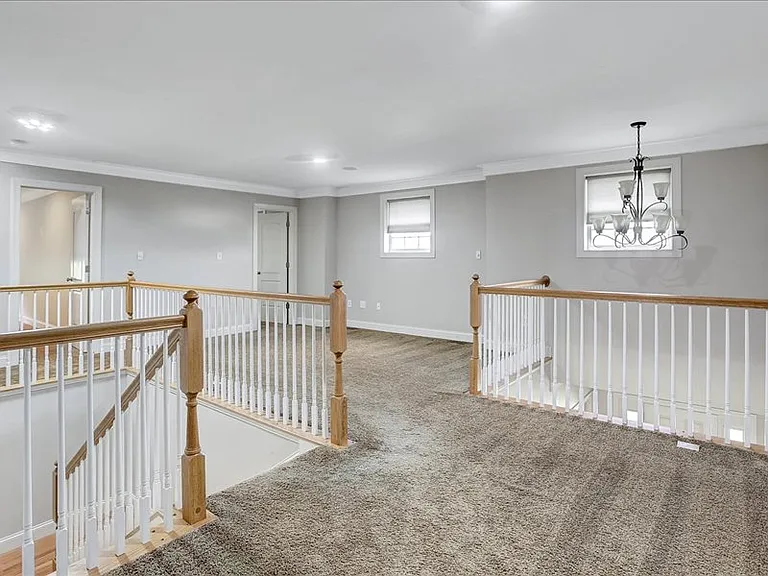 478 Barbara Dr — Photo 12