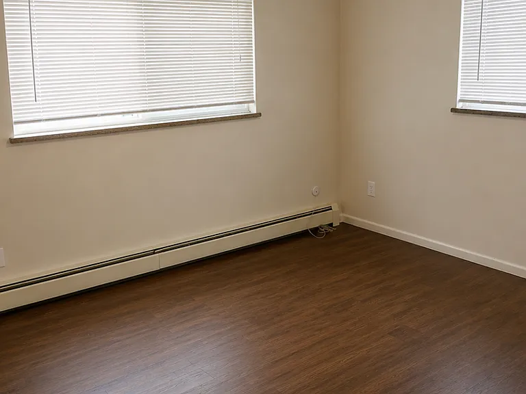 150 Laurel St #3 — Photo 7