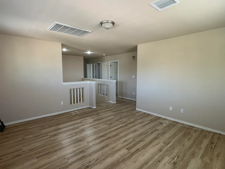 7665 Mundy Creek Dr — Photo 32