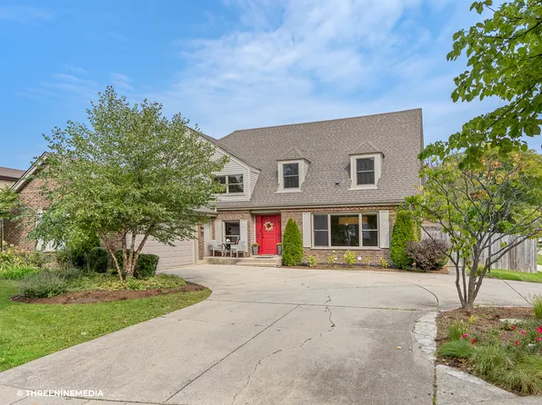 3824 Chester Dr, Glenview, IL 60026