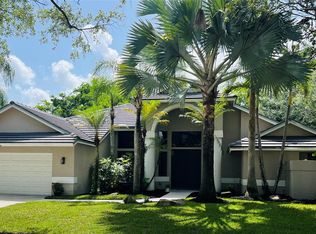 1106 Waterbrook Ln, Weston, FL 33326