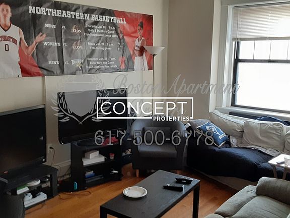 3rd image of 204 Hemenway St #9/10