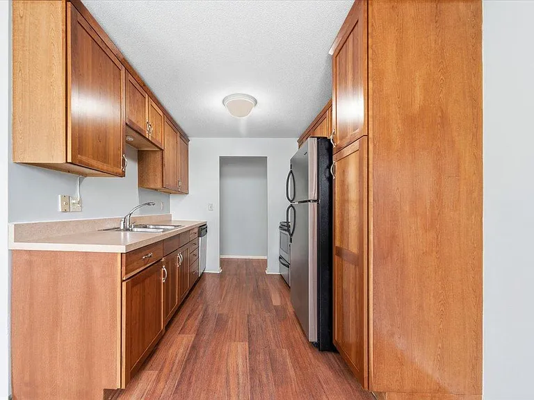 4400 Upton Ave S #202 — Photo 11
