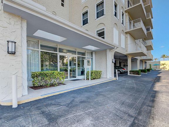 4th image of 3230 S Ocean Blvd #C-100
